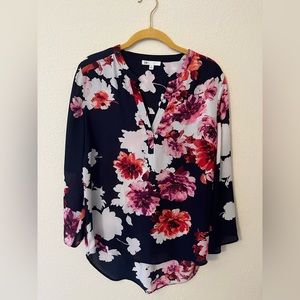 DR2 Navy Blue Floral Top